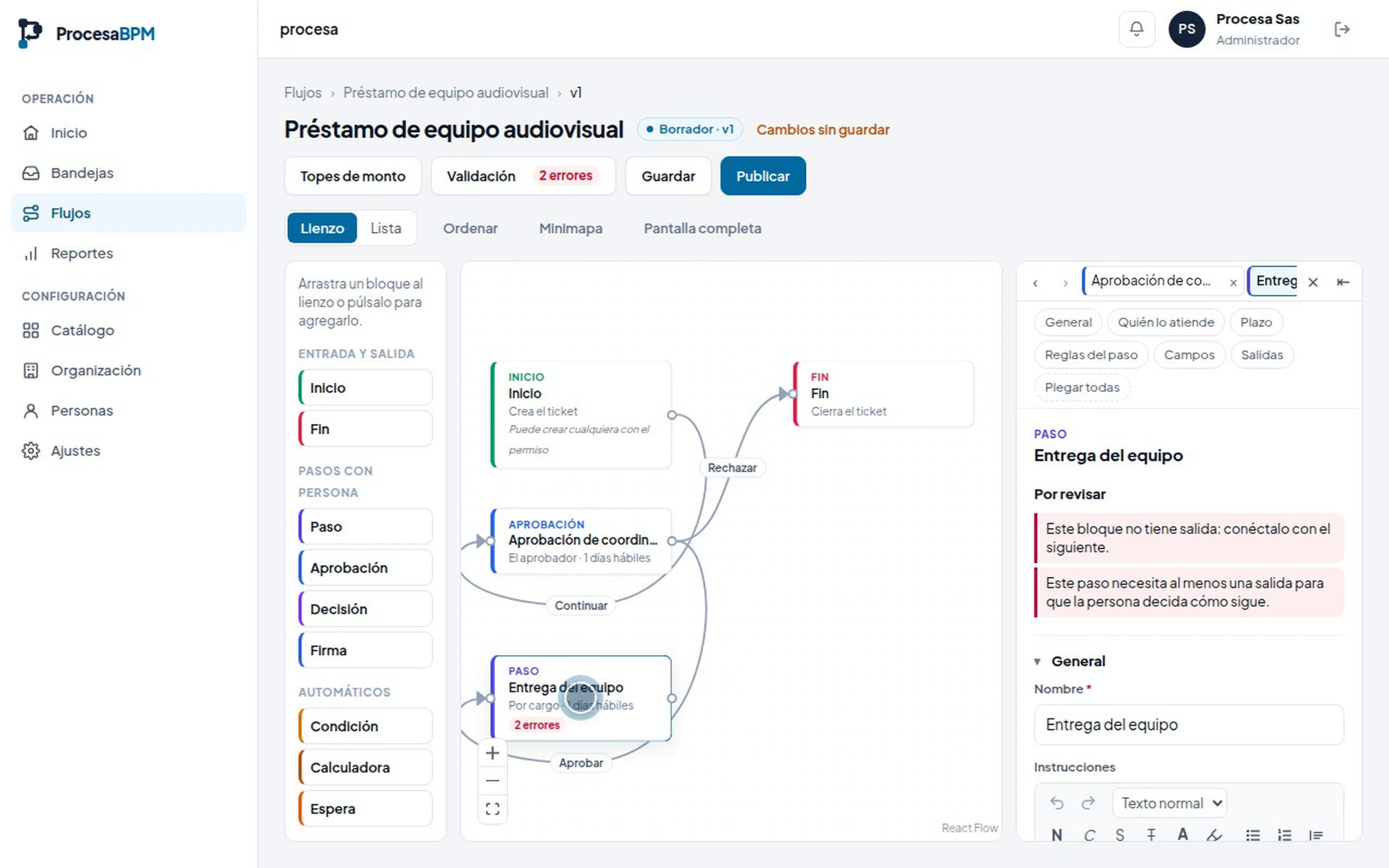 Constructor de flujos de ProcesaBPM con la paleta de bloques, el lienzo y el panel del paso «Entrega del equipo» que avisa dos errores